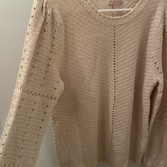 Sweater - Picture 4 of 4